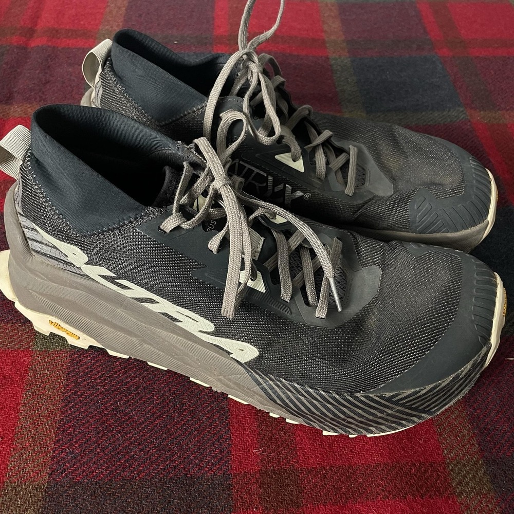 Altra Olympus 275 Shoes Mens Size 10.5 Gray Trail Running Sneakers Athletic